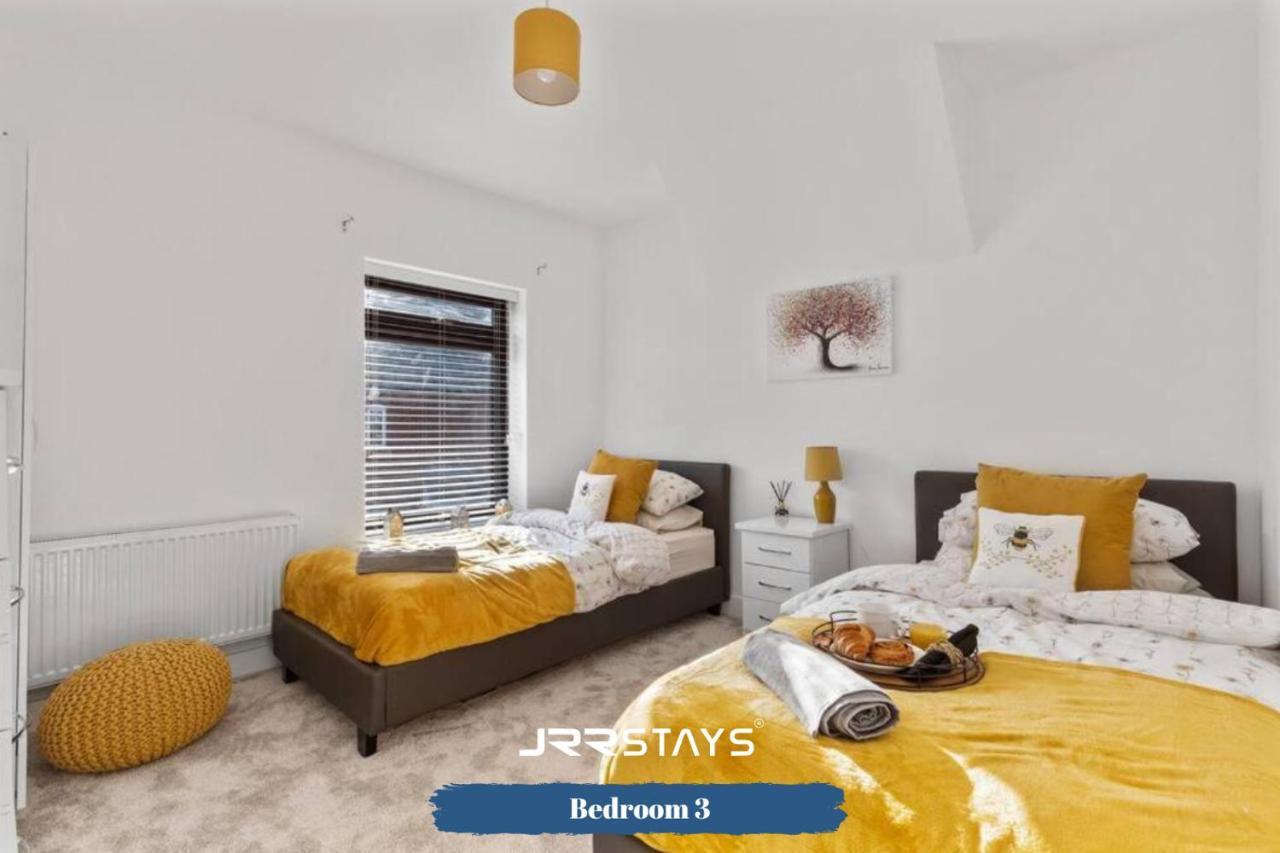 Burton On Trent - 3 Bedroom, Sleep 7, Wi-Fi - Jrr Stays Dış mekan fotoğraf